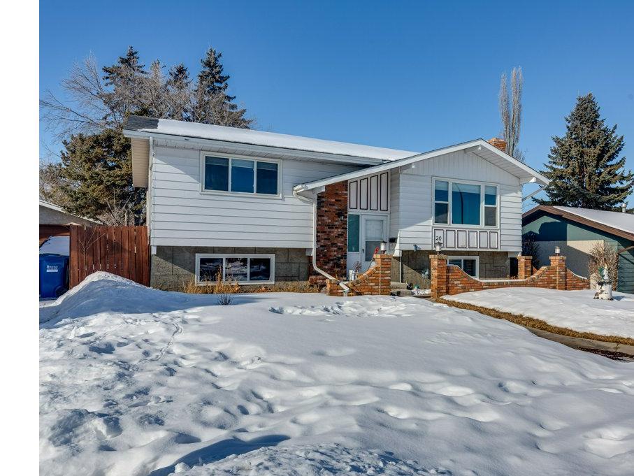 20 Harvey Close, Red Deer, AB for sale and listed at $349,000.