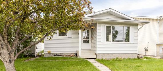 Fully finished bungalow for Sale in Red Deer Alberta on a quiet crescent in Eastview Estates